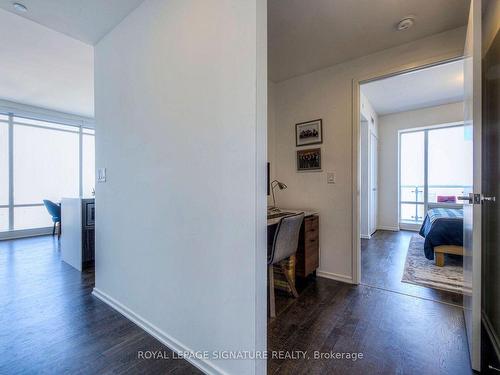 6101-1 Bloor St E, Toronto, ON - Indoor Photo Showing Other Room
