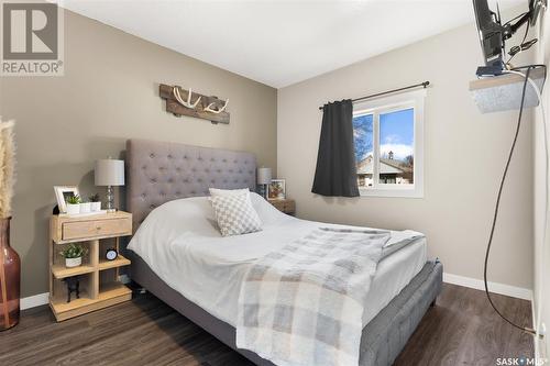 908 Elliott Street, Regina, SK - Indoor Photo Showing Bedroom