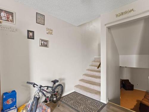 6-460 Dalgleish Drive, Kamloops, BC - Indoor Photo Showing Other Room