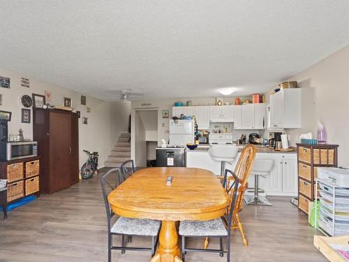 6-460 Dalgleish Drive, Kamloops, BC - Indoor Photo Showing Dining Room