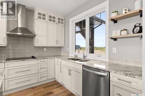 35 Longman Drive, Longlaketon Rm No. 219, SK - Indoor Photo Showing Kitchen With Double Sink With Upgraded Kitchen