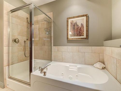 2053 Capistrano Drive, Kelowna, BC - Indoor Photo Showing Bathroom