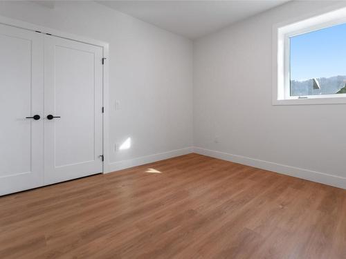 1087 Elk Street, Penticton, BC - Indoor Photo Showing Other Room