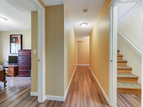2116 Sunview Drive, West Kelowna, BC - Indoor Photo Showing Other Room