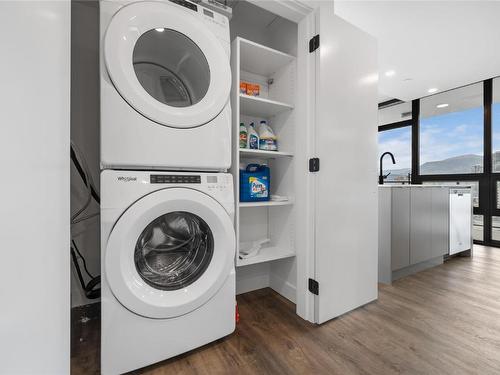 1508-1471 St Paul Street, Kelowna, BC - Indoor Photo Showing Laundry Room