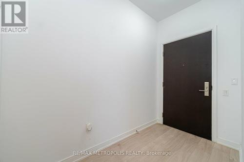 #321 -8 Nahani Way, Mississauga, ON - Indoor Photo Showing Other Room