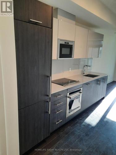#319 -330 Richmond St W, Toronto, ON - Indoor Photo Showing Kitchen With Upgraded Kitchen