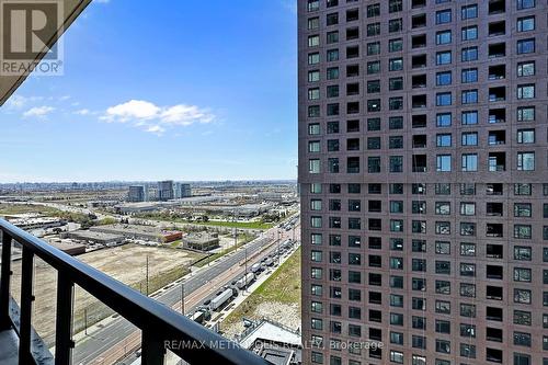 #1906 -2910 Highway 7, Vaughan, ON - Outdoor With Balcony With Facade