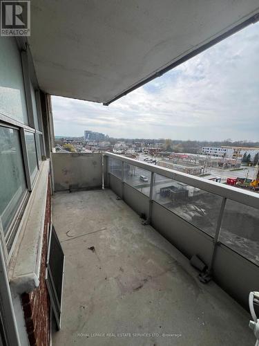 #702 -2263 Marine Dr, Oakville, ON - Outdoor With View With Exterior