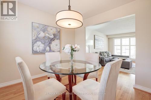 2169 Constance Dr, Oakville, ON - Indoor Photo Showing Dining Room