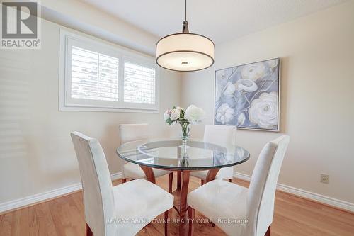 2169 Constance Dr, Oakville, ON - Indoor Photo Showing Dining Room