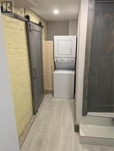 9 Ramore St, Cambridge, ON - Indoor Photo Showing Laundry Room