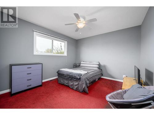 5352 Macdonald Road, Vernon, BC - Indoor Photo Showing Bedroom