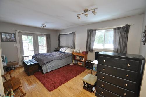 6160 Rotter Spur Road, Salmo, BC - Indoor Photo Showing Bedroom