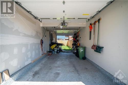 3471 Paul Anka Drive, Ottawa, ON - Indoor Photo Showing Garage