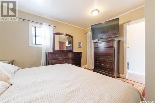 30 5Th Avenue, Lumsden, SK - Indoor Photo Showing Bedroom