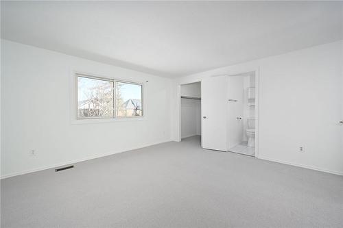 200 Aberdeen Avenue|Unit #5, Hamilton, ON - Indoor Photo Showing Other Room