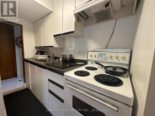 #Bsm -78 Holcolm Rd, Toronto, ON - Indoor Photo Showing Kitchen