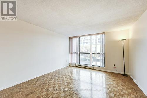 #305 -188 Spadina Ave, Toronto, ON - Indoor Photo Showing Other Room