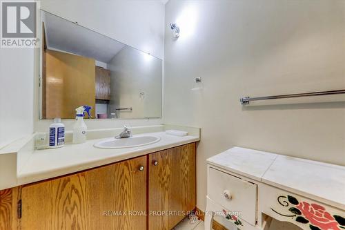 61 Shoredale Dr, Toronto, ON - Indoor Photo Showing Bathroom