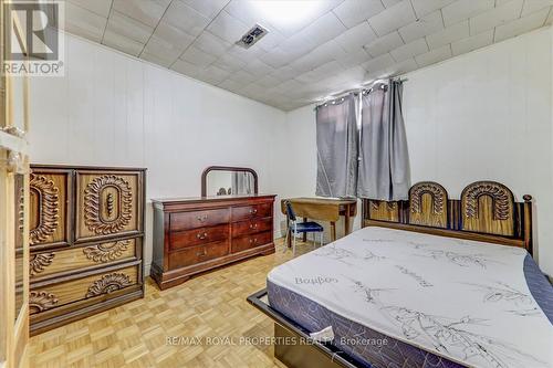 61 Shoredale Dr, Toronto, ON - Indoor Photo Showing Bedroom