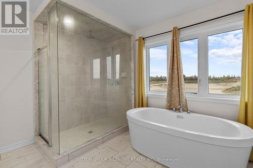 31 Bianca Cres, Wasaga Beach, ON - Indoor Photo Showing Bathroom