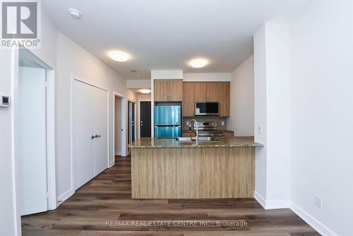#2903 -4070 Confederation Pkwy, Mississauga, ON - Indoor Photo Showing Kitchen