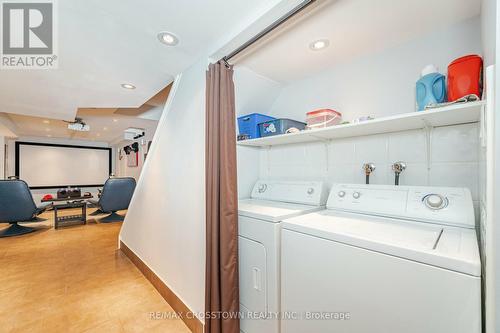 871 Fable Cres, Mississauga, ON - Indoor Photo Showing Laundry Room