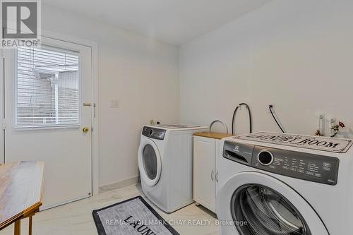 325 Kingsview Drive, Caledon, ON - Indoor Photo Showing Laundry Room