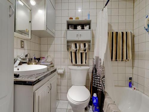 Salle de bains - 50  - 56 Rue Waddell, Sainte-Thérèse, QC - Indoor Photo Showing Bathroom