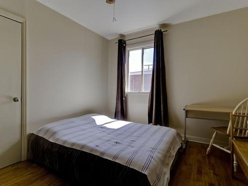 Chambre Ã Â coucher - 50  - 56 Rue Waddell, Sainte-Thérèse, QC - Indoor Photo Showing Bedroom