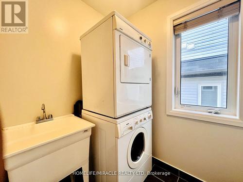 4081 Canby Street N, Lincoln, ON - Indoor Photo Showing Laundry Room