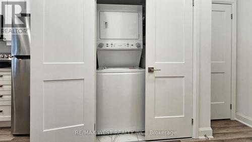#118 -50 Lakebreeze Dr, Clarington, ON - Indoor Photo Showing Laundry Room