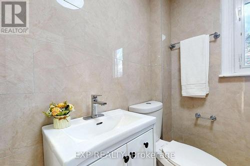 15 Vanbrugh Avenue, Toronto, ON - Indoor Photo Showing Bathroom