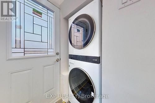 15 Vanbrugh Ave, Toronto, ON - Indoor Photo Showing Laundry Room