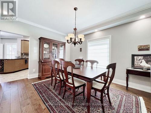 30 Stemmle Drive, Aurora, ON - Indoor Photo Showing Dining Room