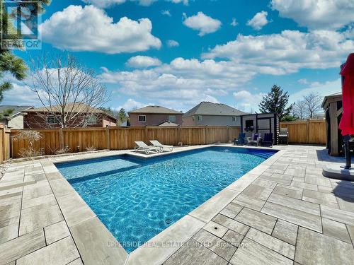 30 Stemmle Dr, Aurora, ON - Outdoor With In Ground Pool With Backyard