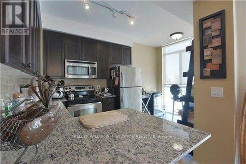 3104 - 225 Webb Drive, Mississauga, ON - Indoor Photo Showing Kitchen With Stainless Steel Kitchen With Double Sink