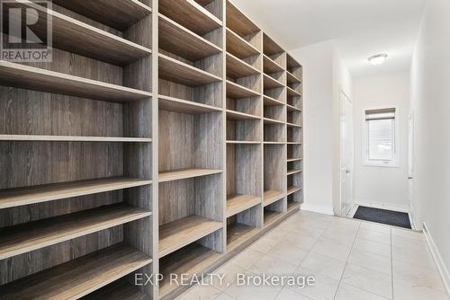 100 Stoneleigh Drive, Blue Mountains, ON - Indoor With Storage