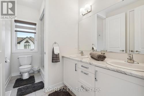 100 Stoneleigh Dr, Blue Mountains, ON - Indoor Photo Showing Bathroom