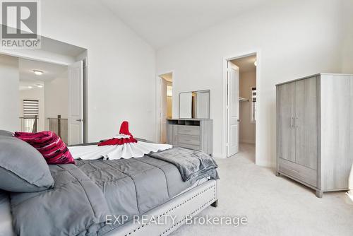 100 Stoneleigh Dr, Blue Mountains, ON - Indoor Photo Showing Bedroom