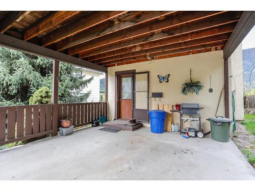 920 Edgewood Avenue, Nelson, BC - Outdoor With Deck Patio Veranda With Exterior