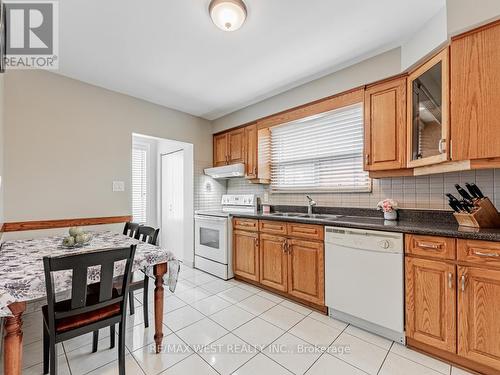 40 Wintergreen Rd, Toronto, ON - Indoor Photo Showing Kitchen With Double Sink