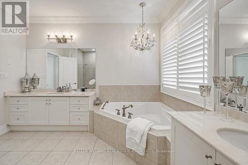 4255 Kane Cres, Burlington, ON - Indoor Photo Showing Bathroom