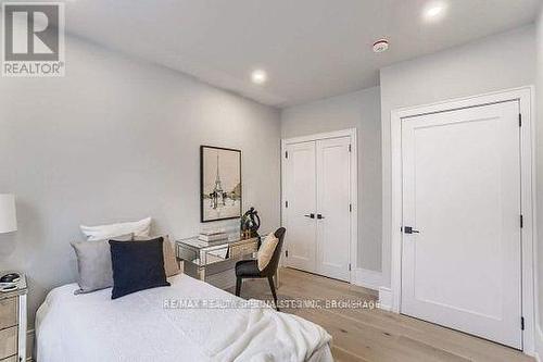 1404 Wren Avenue, Oakville, ON - Indoor Photo Showing Bedroom