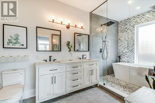 2127 Sunnydale Drive, Burlington, ON - Indoor Photo Showing Bathroom