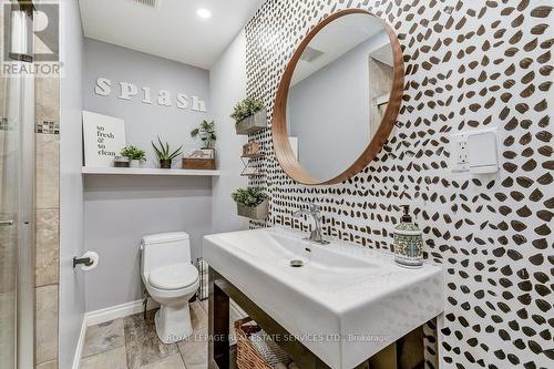 2127 Sunnydale Drive, Burlington, ON - Indoor Photo Showing Bathroom
