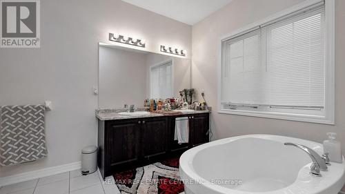38 Clunburry Road, Brampton, ON - Indoor Photo Showing Bathroom