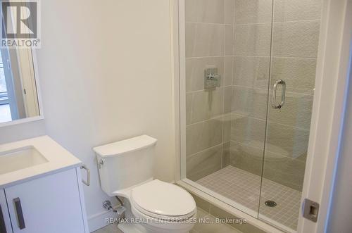 322 - 1575 Lakeshore Road W, Mississauga, ON - Indoor Photo Showing Bathroom