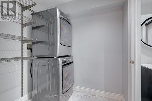 1113 Mcbride Ave, Mississauga, ON - Indoor Photo Showing Laundry Room